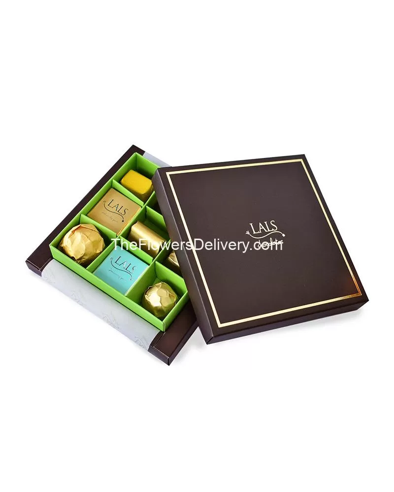 Send Gift Box to Pakistan - TheFlowersDelivery.com