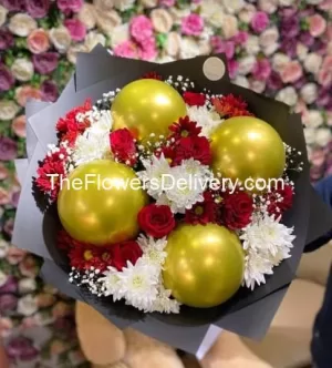 Best Red and White Harmony Bundle Flowers Online in Pakistan