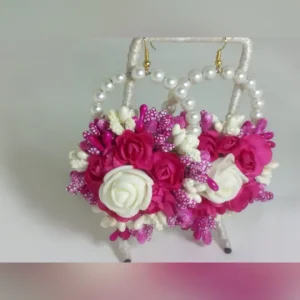 Send Flowers and Gifts to Karachi - TheFlowersDelivery.com