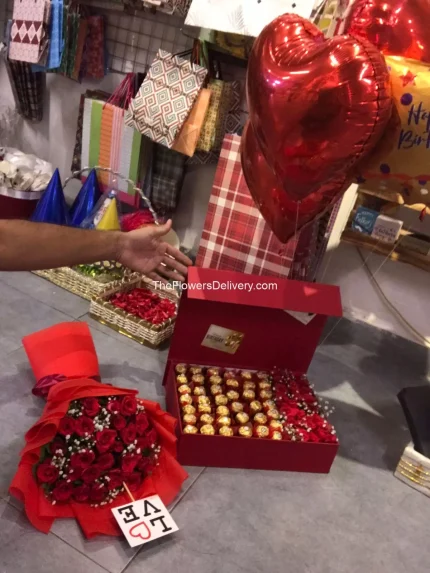 Anniversary Gift Delivery Pakistan -TheFlowersDelivery.com