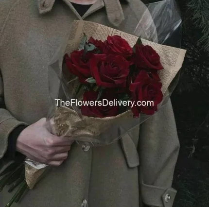 Valentine Bouquet Faisalabad - TheFlowersDelivery.com