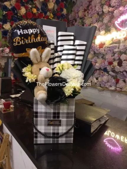 Send Birthday Gifts to Pakistan from Dubai - TheFlowersDelivery.com