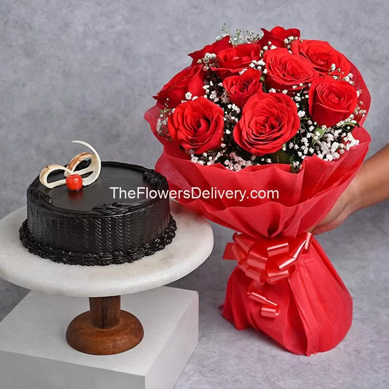 Cake and Bouquet - TheFlowersDelivery.com