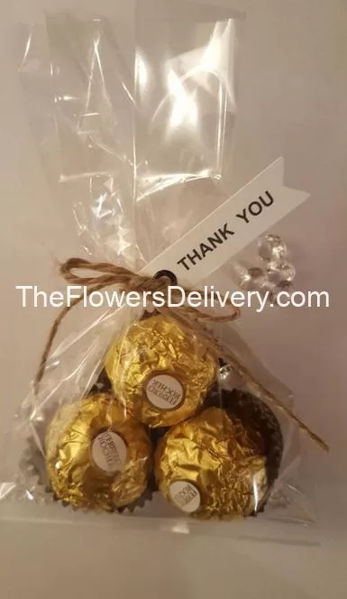 Chocolates Gift Delivery Karachi - TheFlowersDelivery.com