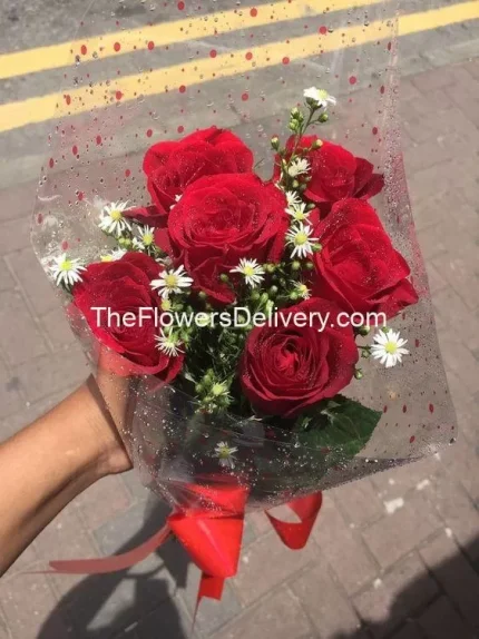 Fresh Flowers Delivery Karachi - TheFlowersDelivery.com