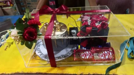 Valentine Gift for him Lahore - TheFlowersDelivery.com