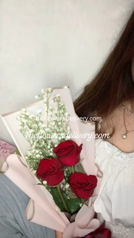 Roses Delivery Pakistan - TheFlowersDelivery.com