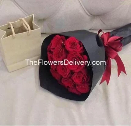 Valentine Flowers Karachi - TheFlowersDelivery.com