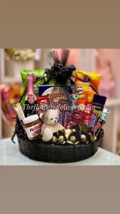 Chocolate Gift Baskets Karachi - TheFlowersDelivery.com