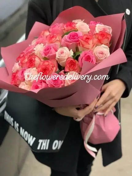 Mother's Day Flowers Bouquet Pakistan - TheFlowersDelivery.com