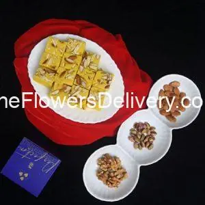 Send Mithai to Lahore - TheFlowersDelivery.com