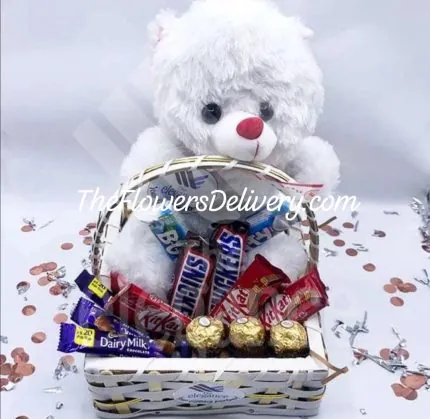 Send Chocolates and Gifts to Lahore - TheFlowersDelivery.com