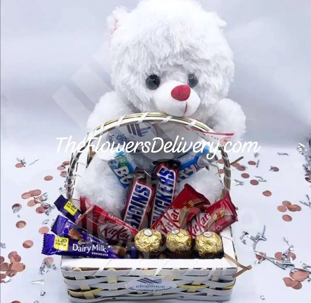 Send Chocolates and Gifts to Lahore - TheFlowersDelivery.com