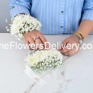 Online Gajra Delivery Karachi - TheFlowersDelivery.com