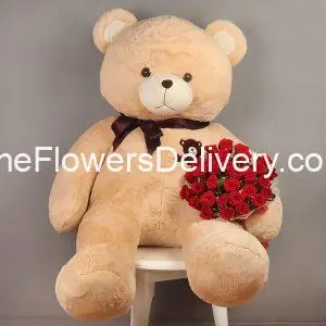 Anniversary Teddy and Flowers Karachi - TheFlowersDelivery.com