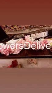 Flowers Gajray Pakistan - TheFlowersDelivery.com