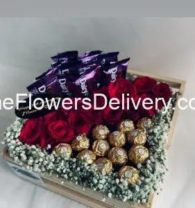 Anniversary Gifts Faisalabad - TheFlowersDelivery.com