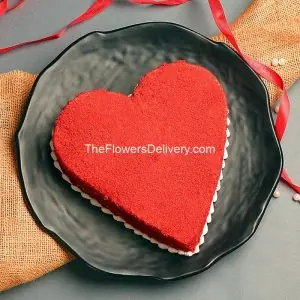 Send Anniversary Cake and Flowers to Pakistan - TheFlowersDelivery.com