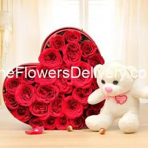 Anniversary Flowers and Gifts Faisalabad - TheFlowersDelivery.com