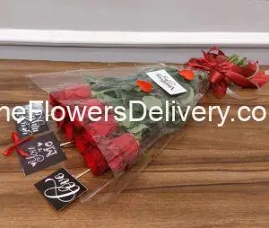 fresh red roses TheFlowerDelivery.com