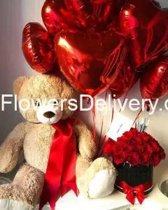 Anniversary Gift Delivery Karachi - TheFlowersDelivery.com