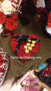 Happy Valentine Flowers Pakistan - TheFlowersDelivery.com