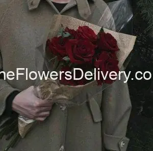 Valentine Bouquet Faisalabad - TheFlowersDelivery.com