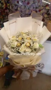 Ferrero and Rose Bouquet Karachi - TheFlowersDelivery.com