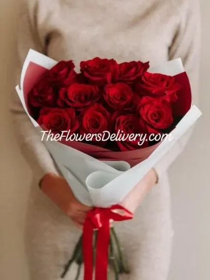 Midnight Flower Delivery Lahore - TheFlowersDelivery.com
