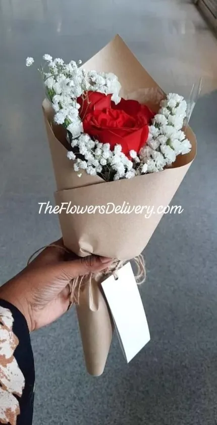 Mini Rose Bouquet Islamabad - TheFlowersDelivery.com