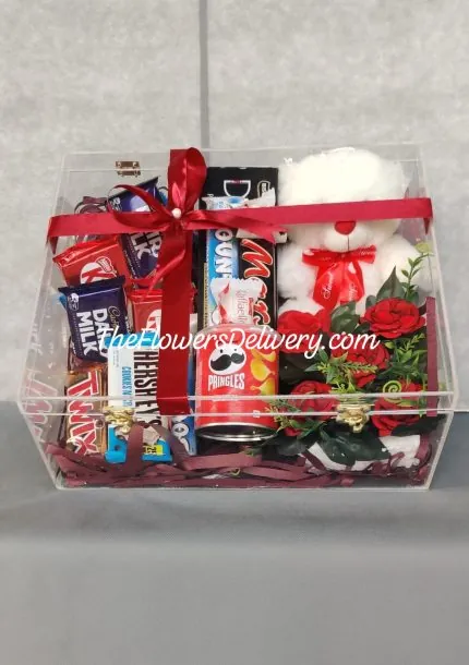 Send Valentine Gifts to Lahore - TheFlowersDelivery.com