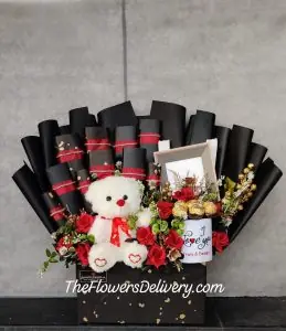 Valentine's Day Gifts Box Lahore - TheFlowersDelivery.com