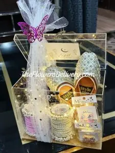 Send Eid gifts to Karachi from UK - TheFlowersDelivery.com