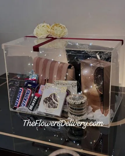 Best Eid Gifts for Her Lahore - TheFlowersDelivery.com
