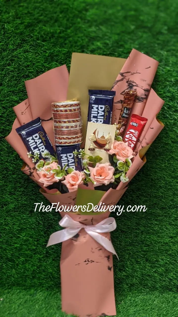 Eid Presents for Her Pakistan - TheFlowersDelivery.com