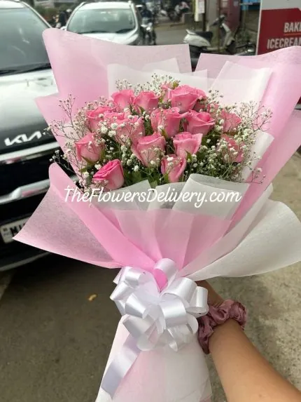 Mother's Day Bouquet Delivery Karachi - TheFlowersDelivery.com