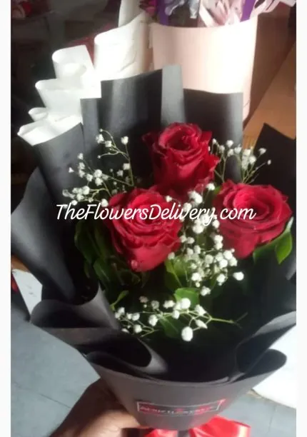 Send Flowers Bouquet to Lahore - TheFlowersDelivery.com