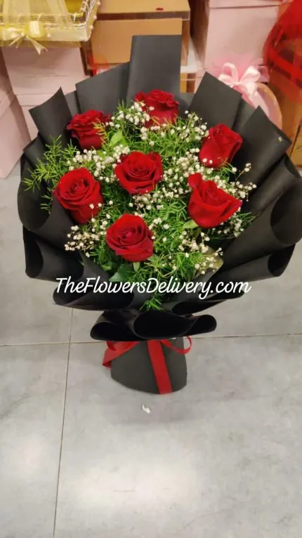 Red Rose Bouquet Delivery Lahore - TheFlowersDelivery.com