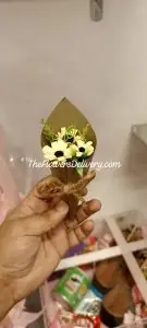 Palm Flower Bouquet Lahore - TheFlowersDelivery.com