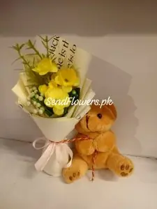 Bouquet and Teddy Lahore - TheFlowersDelivery.com