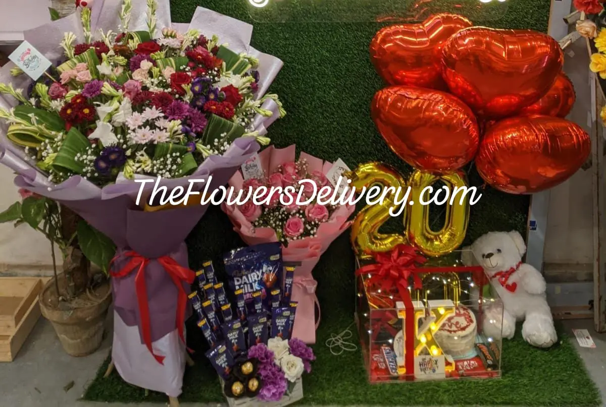 Birthday Cake and Flowers Combo Lahore - TheFlowersDelivery.com