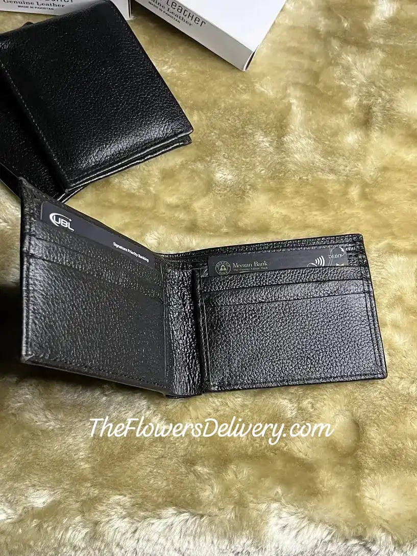 Black Leather Wallet for Men Pakistan - The FlowersDelivery.com