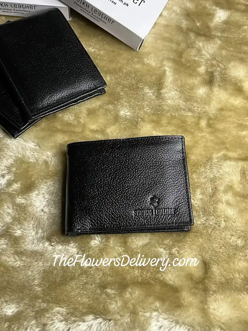 Black Leather Wallet for Men Pakistan - The FlowersDelivery.com