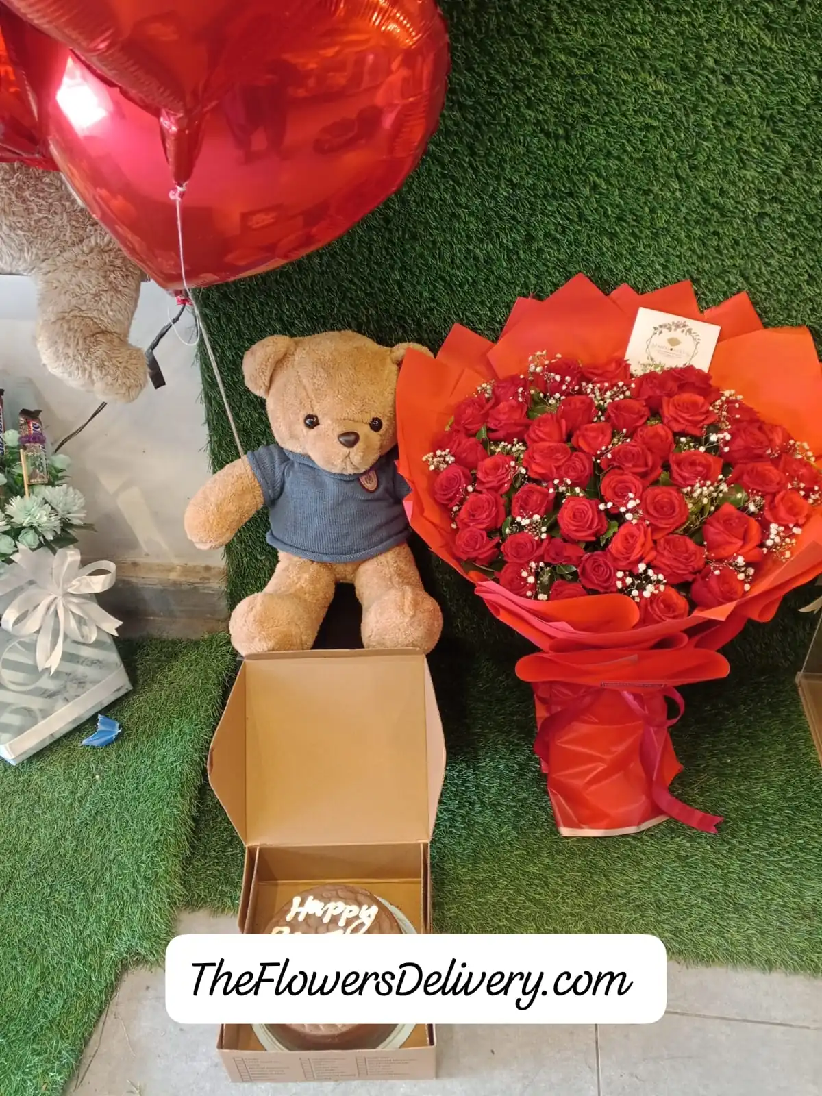 Best Valentine Gift Deal Lahore - TheFlowersDelivery.com