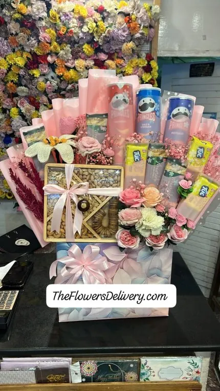 Dry Fruit Basket Gift Lahore - TheFlowersDelivery.com
