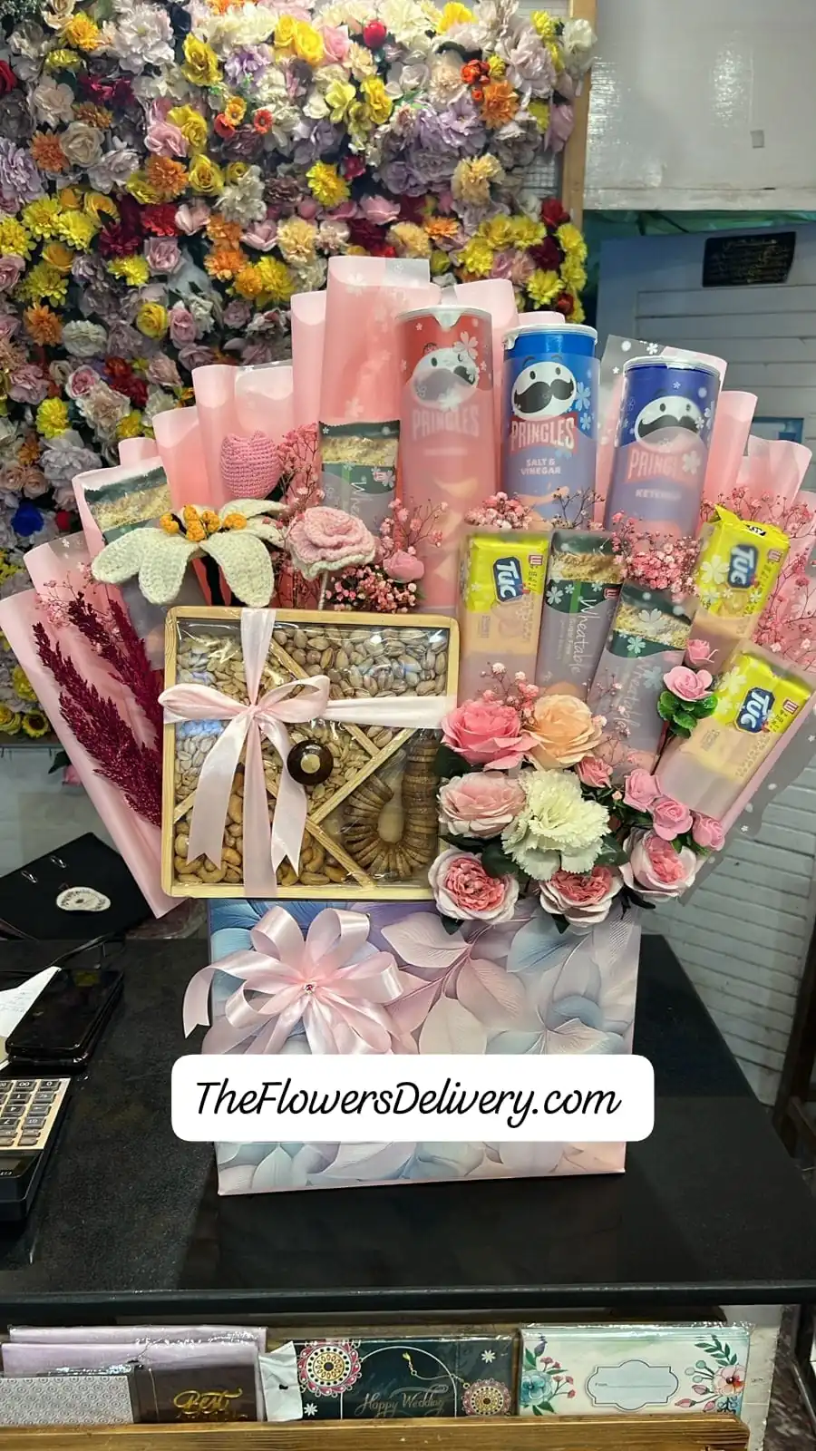 Dry Fruit Basket Gift Lahore - TheFlowersDelivery.com