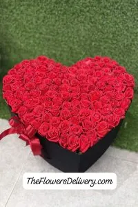 Send Valentine Roses to Lahore - TheFlowersDelivery.com