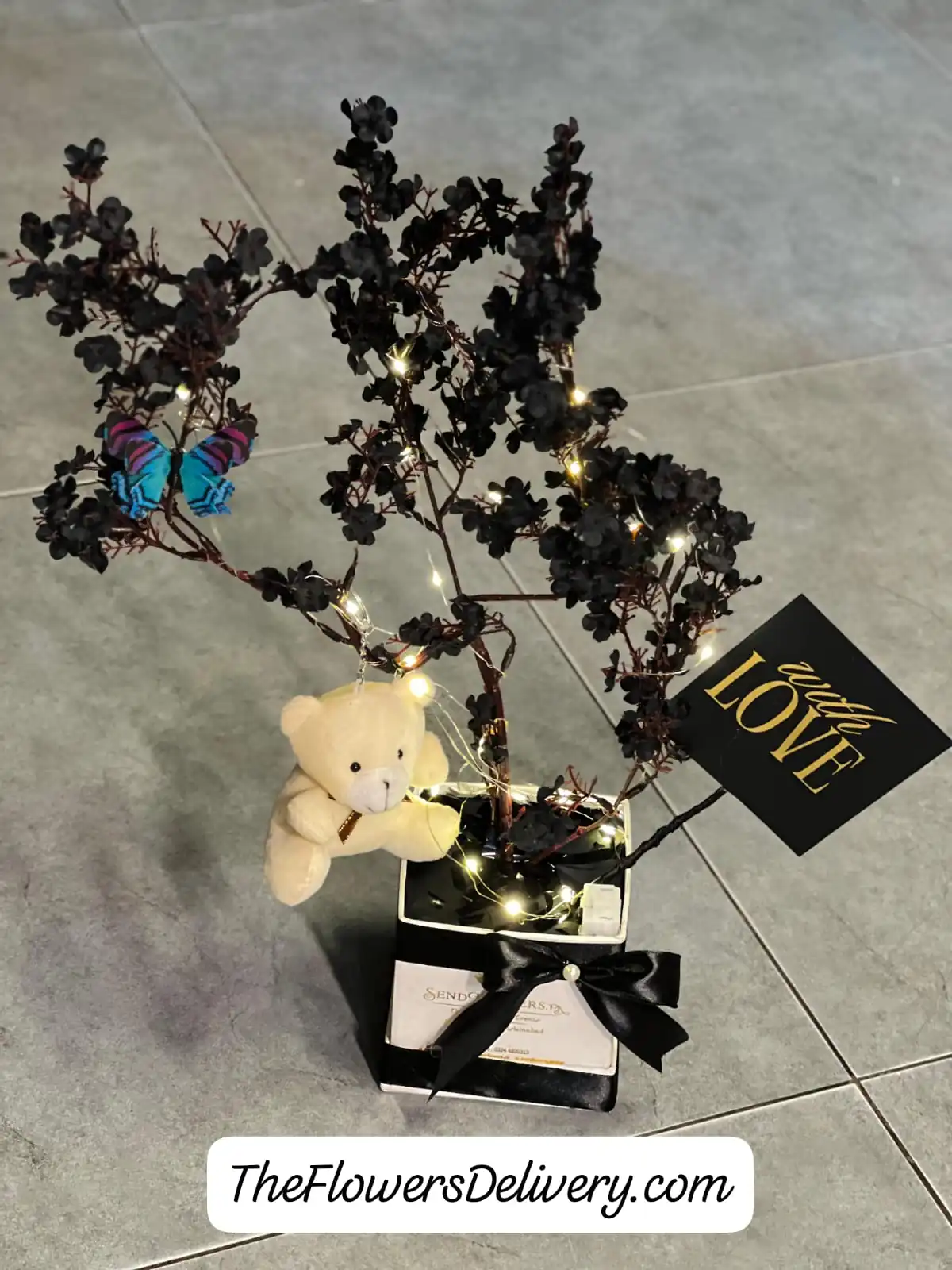 Black Tree Decoration Lahore - TheFlowersDelivery.com