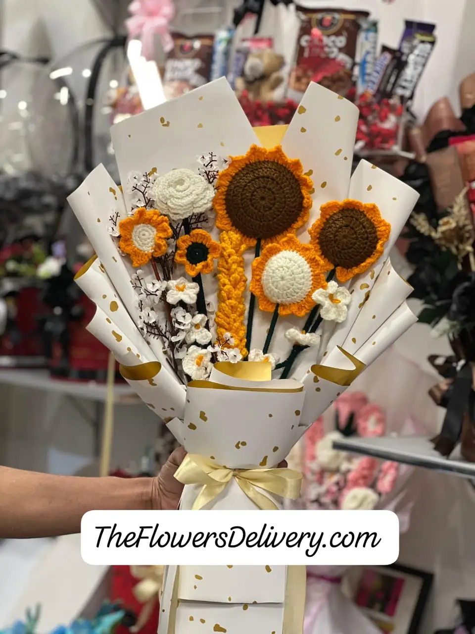 Crochet Flowers Online Lahore - TheFlowersDelivery.com
