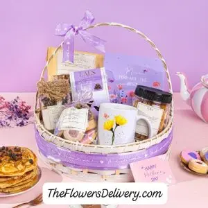 Gift Basket for Mom Lahore - TheFlowersDelivery.com